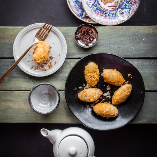 Fried Taro Puff - Recipe photo by WhatToCookToday