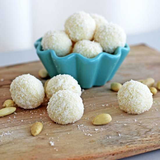Coconut Truffles - Recipe photo by citycupcakes