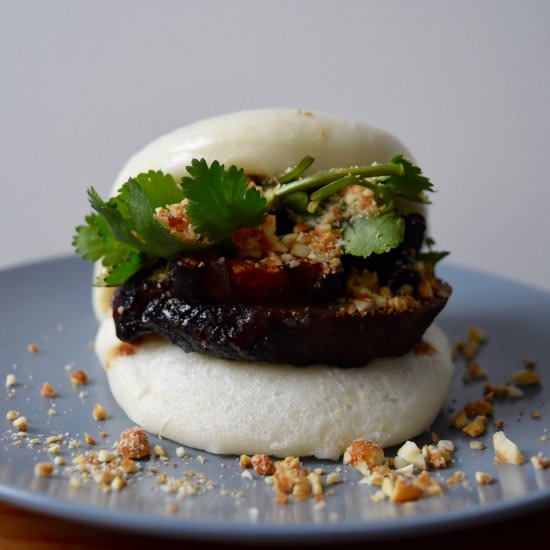 Chinese Pork Sliders (Kong Bak Pau) - Recipe photo by fatsxglory