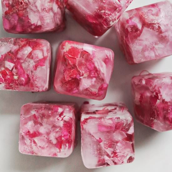 Floral Ice Cubes - Recipe photo by abeautifulmessblog