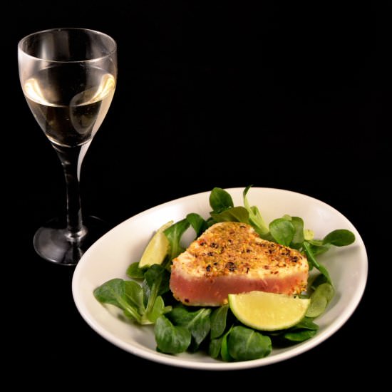 Tuna Steak Crusted with Pistachios - Recipe photo by CookingMyDreams