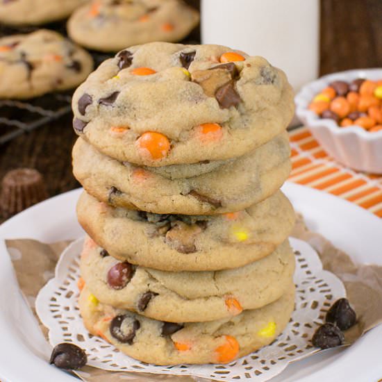 Reese's Peanut Butter Cookies - Recipe photo by BruCrewLife