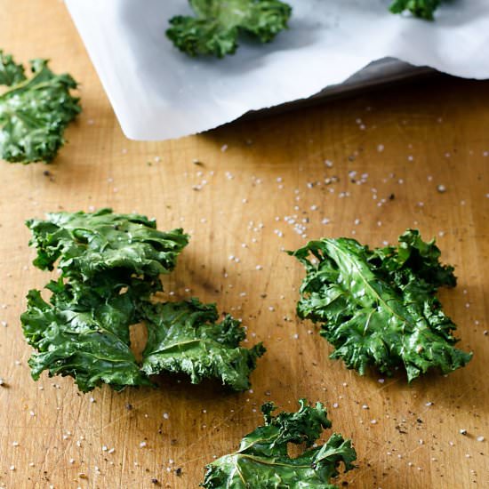 Easy Kale Chips - Recipe photo by Cook Eat Well