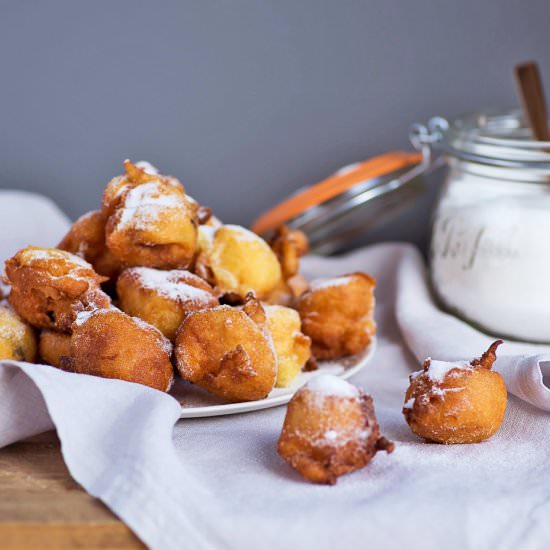 Fritole Italian Fried Doughnuts - Recipe photo by mondomulia