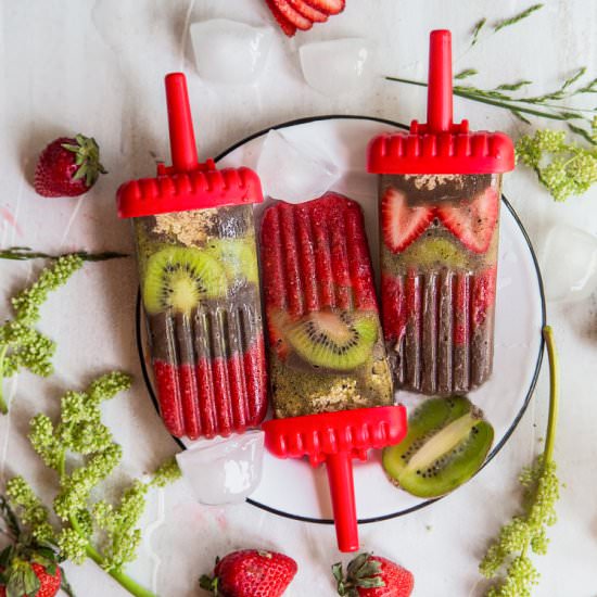 Strawberry Kiwi Chocolate Popsicles - Recipe photo by WhatToCookToday