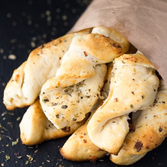 Easy Garlic Twists - Recipe photo by simplystacie