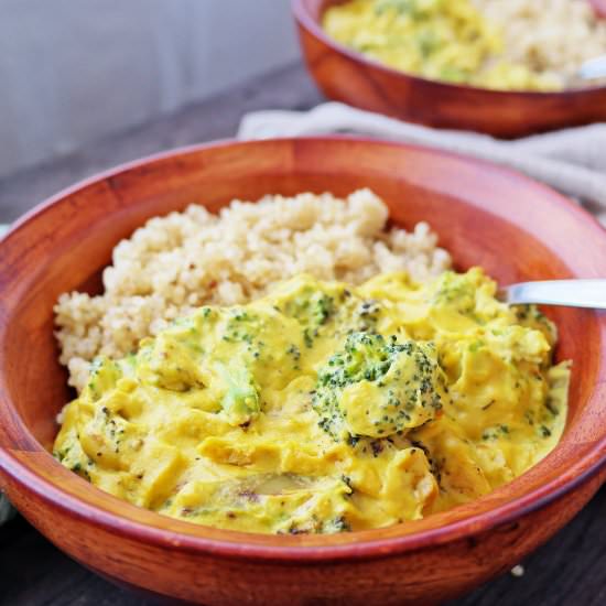 Vegan Broccoli Cheddar Bowls - Recipe photo by Plateofplants