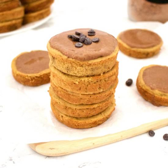 Vanilla Cups + Chocolate Frosting - Recipe photo by vegannie