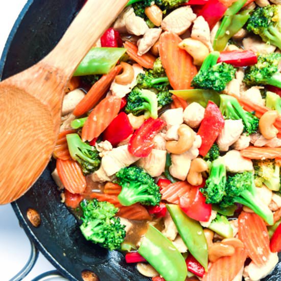 Skinny Cashew Chicken - Recipe photo by tastythin