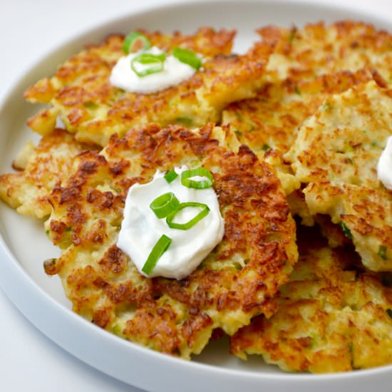 Healthy Cauliflower Fritters - Recipe photo by justataste