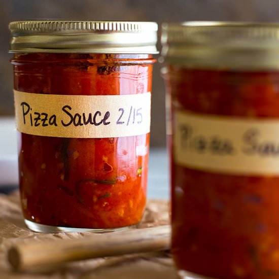 The Best Homemade Pizza Sauce - Recipe photo by BakingMischief