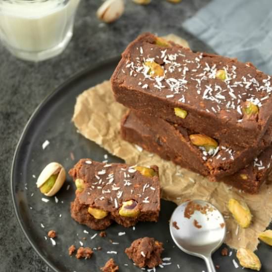Raw Chocolate Brownie - Recipe photo by poupougnette