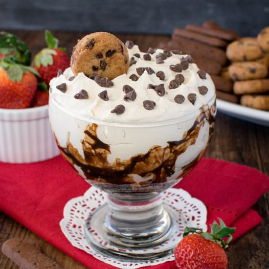 Mudslide Cheesecake Dip - Recipe photo by BruCrewLife