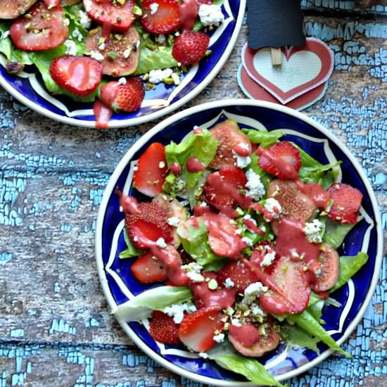 Strawberry & Feta Cheese Salad - Recipe photo by sinamontales