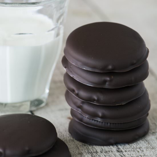 No Bake Vegan Thin Mint Cookies - Recipe photo by theviewfromgreatisland