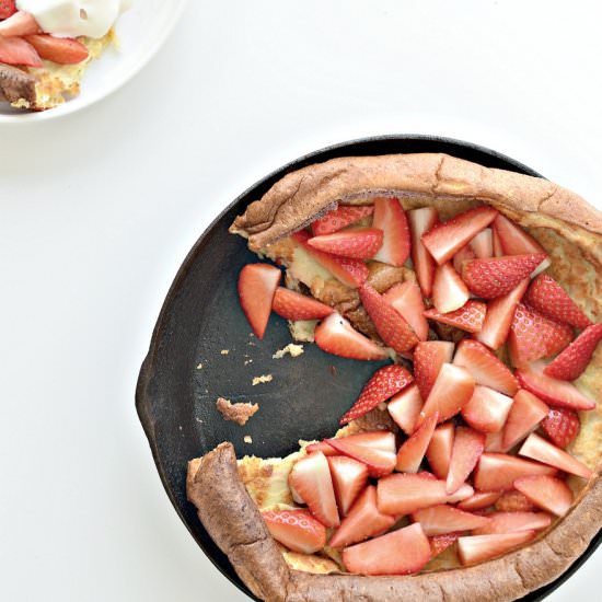 Baked pancake bowls with fruit - Recipe photo by your DIY Family