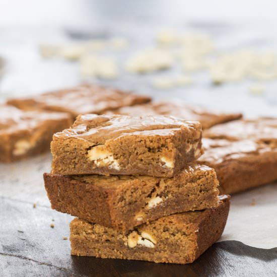 Brown Butter Blondies - Recipe photo by Home Cooking Adventure