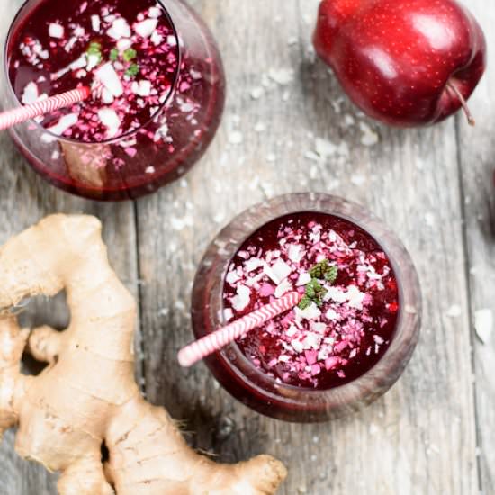 Sweet Beet Smoothie Recipe - Recipe photo by Solluna333