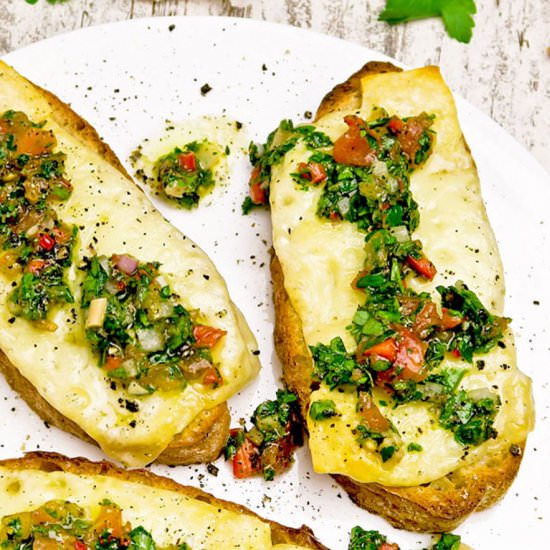 Provolone toast with salsa - Recipe photo by Culinaire bagage