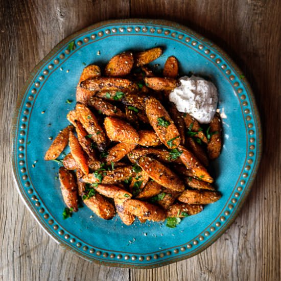 Za'atar Roasted Carrots - Recipe photo by sidewalkshoes