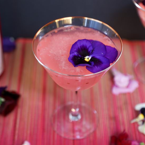 Violette Femme - Recipe photo by lovehappyhour