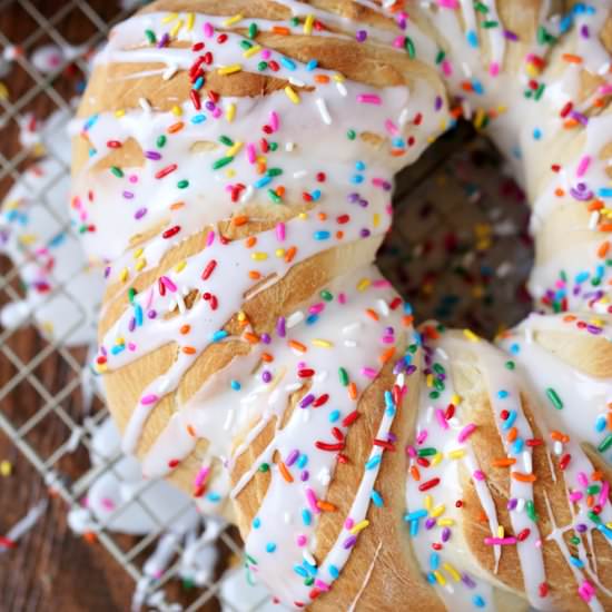 Easy Italian Easter Bread - Recipe photo by amotherthing