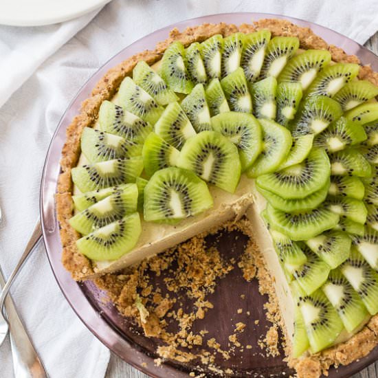 Vegan Kiwi Lime Avocado Pie - Recipe photo by lettyskitchen