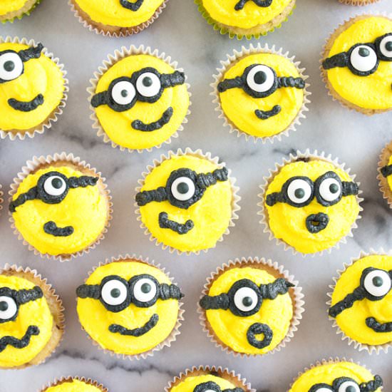 How To Make Minion Mini Cupcakes - Recipe photo by sarahsbakestudio