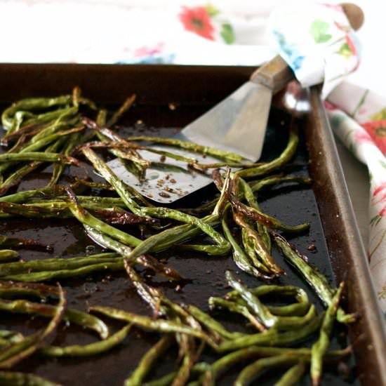 Quick Roasted Green Beans - Recipe photo by Wineandawoodenspoon