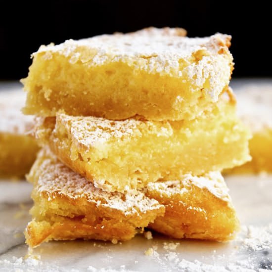 Lemon Squares - Recipe photo by the hungry bluebird