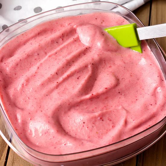 strawberry banana frozen yogurt - Recipe photo by The Wholesome Dish