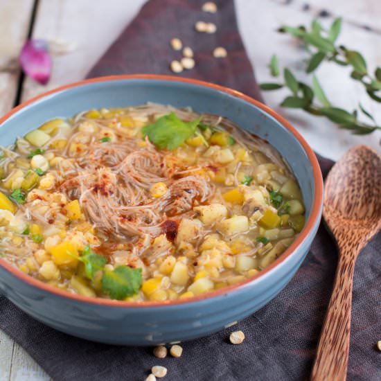 Vegan Smoky Split Pea Soup - Recipe photo by Nutriplanet