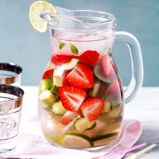 Cucumber Strawberry Detox Water - Recipe photo by Eatwell 101
