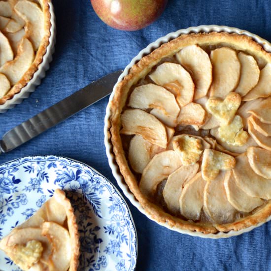 Apple Tart - Recipe photo by mama ia blog