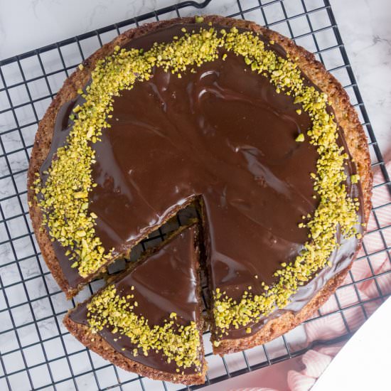 Chocolate Pistachio Sponge Cake - Recipe photo by kirstywats