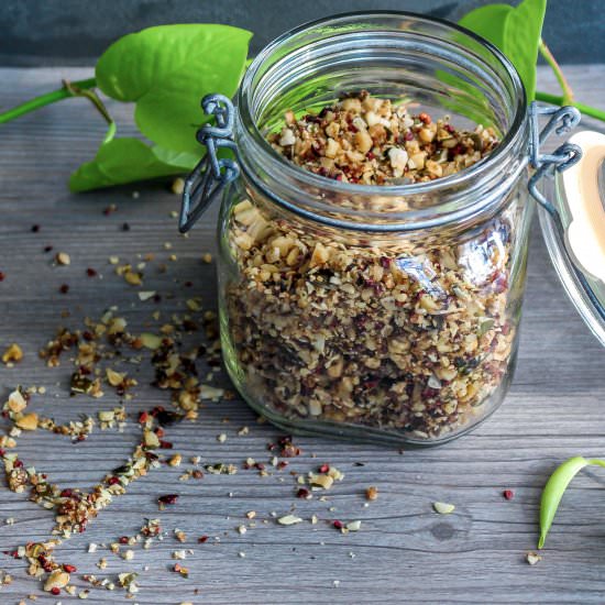 Raw Granola - Recipe photo by primitivish
