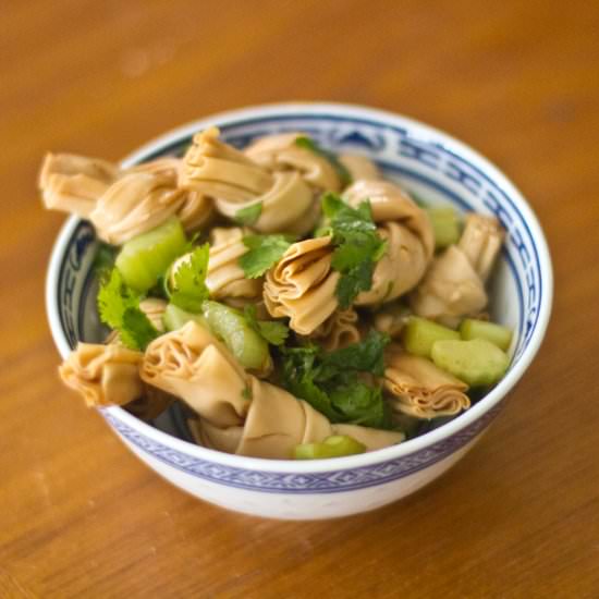 Mom's Tofu Skin Salad - Recipe photo by fritesandfries