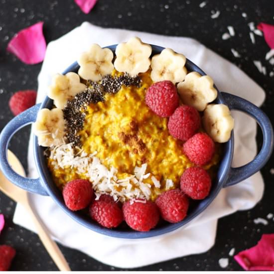 Turmeric Oats - Recipe photo by zenandzaatar