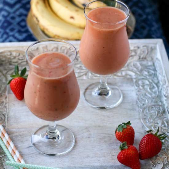 Papaya Ginger Detox Smoothie - Recipe photo by findmymojyo