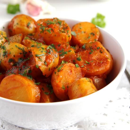 New Potatoes in Tomato Sauce - Recipe photo by adinutza