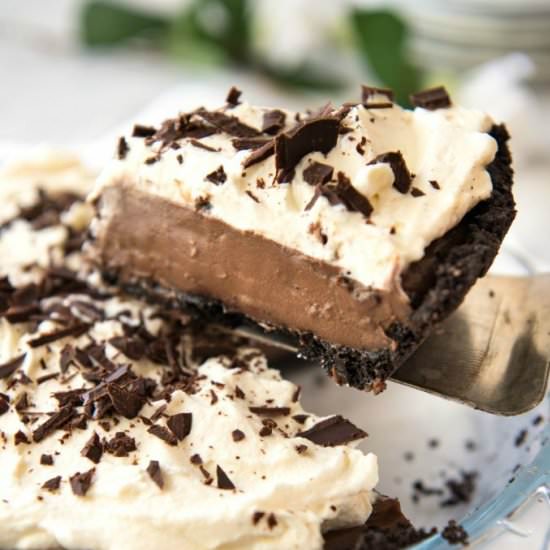 Chocolate Cream Pie - Recipe photo by RecipeTin Eats