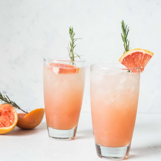 Grapefruit Rosemary Spritzer - Recipe photo by thelastcookie