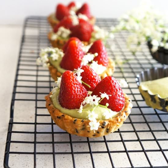 Matcha Black Sesame Tarts - Recipe photo by cakeletsanddoilies