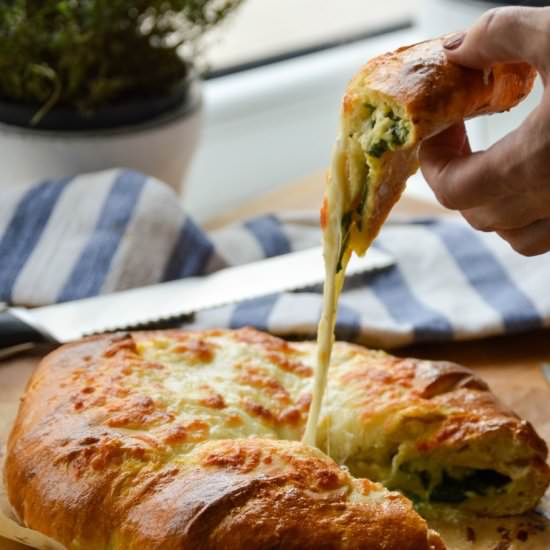 Spinach & Cheese Stuffed Bread - Recipe photo by meyerfoodblog
