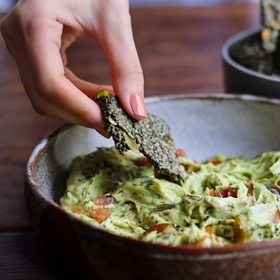 Guacamole & Chlorella Chia Crackers - Recipe photo by thewhitechestnut