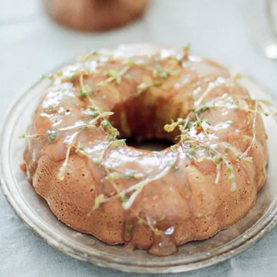 Honey Safron Cake with Lemon Thyme - Recipe photo by suvellecuisine