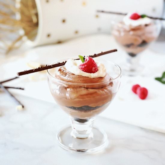 No-bake Nutella Cheesecake Parfait - Recipe photo by FlirtingwithFlavor