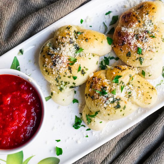 Homemade Garlic Knots - Recipe photo by ditchtherecipe