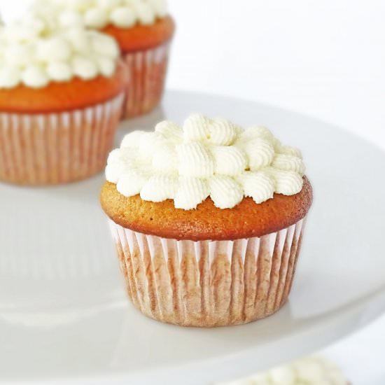 Honey Cupcakes with Honey Frosting - Recipe photo by olgainthekitchen