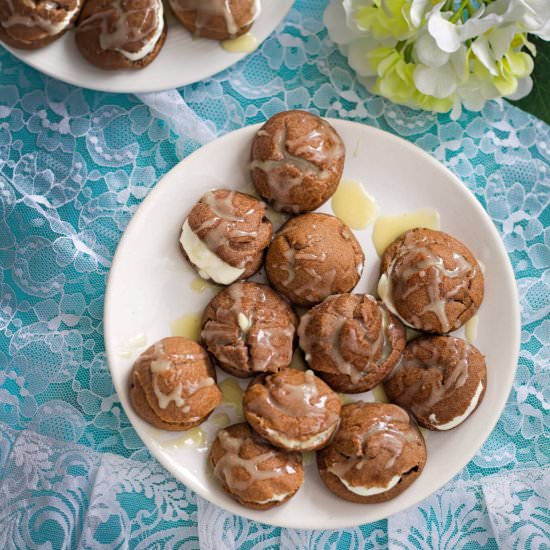 Cocoa Profiteroles with Sour Cream - Recipe photo by daniscookings